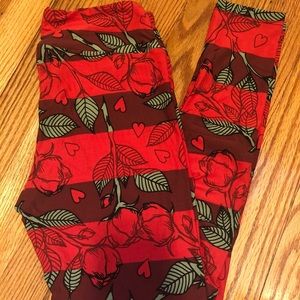 Lularoe Red Floral Leggings OS